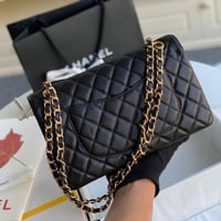 شنطة شانيل كلاسيك فلاب حجم ميديوم جلد كافيار شامل...