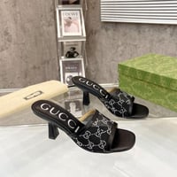 حذاء قوتشي بكعب جودة عالية شامل الملحقات