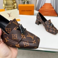 حذاء لويس فيتون ماستر شامل الملحقات