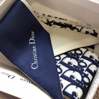 ديور سكارف حريري