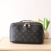 حقيبة ادوات الزينة 3 الوان