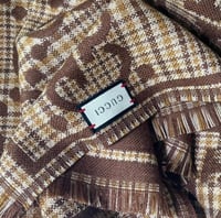 شال قوتشي جودة عالية مع الملحقات