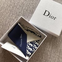 ديور سكارف حريري