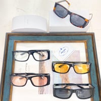 نظارات برادا ماستر شامل الملحقات