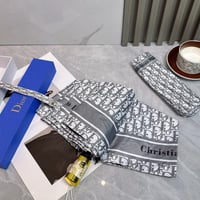 مظلات من ديور شامل تغليف الماركة