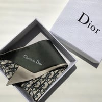 ديور سكارف حريري