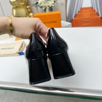 حذاء لويس فيتون ماستر شامل الملحقات