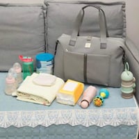 شنطة مواليد كبيرة