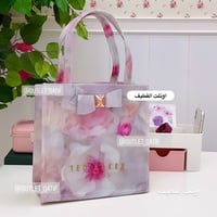 تيد بيكر حجم صغير