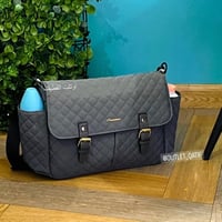 شنطة مواليد انيقة حجم مثالي