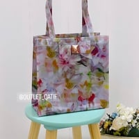 تيد بيكر حجم صغير