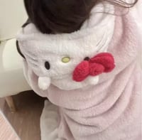 بجامه فرو هيلوكتي مع قبعه وجاكيت طويل دافئ