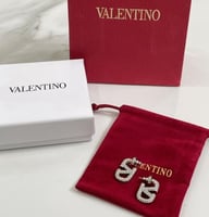 اقراط فالنتينو فضي