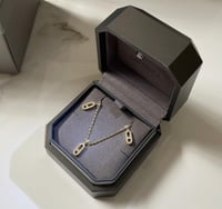 قلادة ميسيكا ذهبي