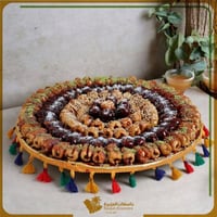 تمر لاكجري مشكل - صينية خوص كبيرة