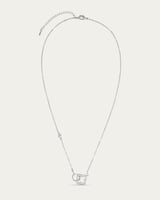 سلسال نسائي راقي بتصميم الوردة الرباعية مرصع بالزر...