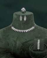 طقم زركون ناعم بالزركون ولمعة الألماس