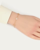 اسوارة يد نسائية ناعمة مرصعة بالزركون الفاخر لون ذ...