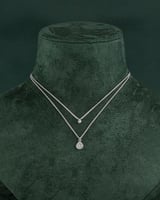 سلسال دورين تصميم فضي ناعم مزين بفصوص الزركون