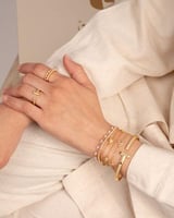 تنسيقات ذهبية جاهزة من 6 قطع مرصعة بالزركون