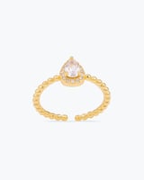 خاتم زركون ذهبي مزين بفصوص الزركون