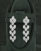 طقم مجوهرات نسائية بتصميم الماس هدية مثالية