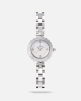 ساعة يد نسائية باللون الفضي