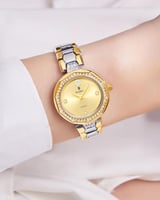 ساعة يد ذهبية للنساء بإطار مزخرف بالزركون حزام فضي