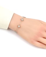 اسورة زركون ماسية بتصميم الوردة المرصعة بالزركون