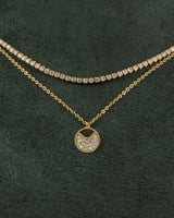 طقم شوكر مع ساعة تصميم ذهبي مرصع بفصوص الزركون