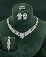 طقم نسائي للمناسبات مرصع بالزركون بلمعة الألماس مك...