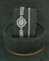 طقم فضي اسوارة تنس مع ساعة نسائية مرصع بالزركون