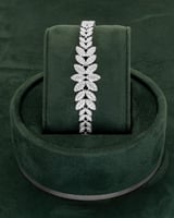 طقم نسائي للمناسبات مرصع بالزركون بلمعة الألماس مك...