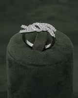 طقم زركون فضي بلمعة الألماس