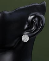 حلق أذن تصميم فضي غير متماثل بلمعة الألماس