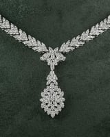 طقم زركون فضي بتصميم متألق بالزركون الابيض