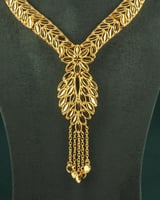 طقم نسائي مميز 5 قطع بلمعة الذهب الفاخرة