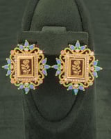 طقم مجوهرات ذهبية 4 قطع بنقش الوردة