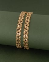 بناجر نسائية بلمعة الذهب بتصميم ناعم/ 2 حبة