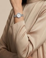 ساعة فضية من خاتون® تصميم كلاسيكي بإطار ماسي