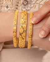 طقم مجوهرات مع 3 بناجر مطلي ذهب عيار 24 للهدايا