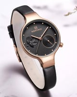 ساعة نسائية فاخرة لون أسود