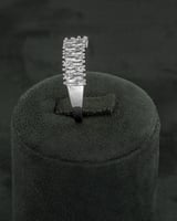 خاتم زواج فضي للحفلات والمناسبات مرصع بالزركون