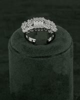 طقم اكسسوار فضي للنساء مزين بقصوص الزركون