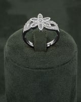 طقم مجوهرات نسائية ناعمة بلمعة الألماس