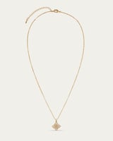 قلادة ذهبية بتصميم فلورا مرصعة بالزركون