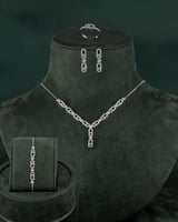 طقم زركون فاخر بتصميم الماس -شوكر MOVE