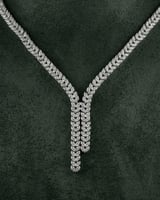 طقم زركون تصميم أنيق بتصميم ماسي