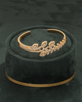 طقم نسائي أنيق من اسوارة وخاتم يتألق بحبات الزركون