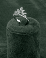 طقم زركون مميز بجمال الزخرفة وبلمعة الألماس للمناس...